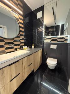 Apartment Royal Wilanów with gym, sauna and private parking space