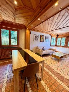 Maison Calimas au bord du lac d Annecy