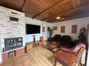 Chalet Parížovce with swimming pool and mountain views