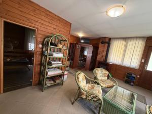 Flóra Apartmanok