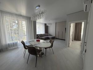 Sea Breeze Residence Первая линия моря, Фонтан