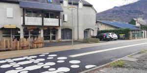 le 2 bers duplex 90 M2 cosy séjour à la montagne avec draps et serviettes toilette inclus