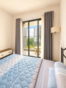 3 Bedrooms Apartment Diamond Alnata - Celadon City