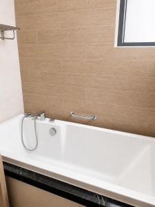 3 Bedrooms Apartment Diamond Alnata - Celadon City