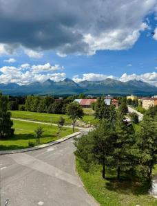 Kamzik View of the Tatras from a private sauna