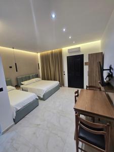 Summer Tale Rooms