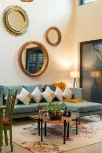 Evaya Zest - 3bhk Private Pool Villa Assagaon