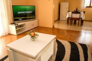 Seafront apartment Saturn