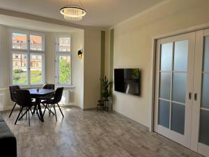 Vrsovice Square View Apartment