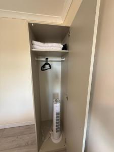 Cozy Private Room with Own Private Bathroom
