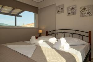 SMAROULAS HOME - Magical view in the heart of Samos