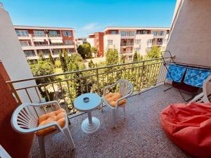 Nessebar Family Apartment - Large Terrace, Pools
