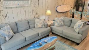 106 - 22 Newly Renovated Fabulous Condo