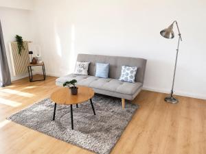 Bright Lake-View Apartment