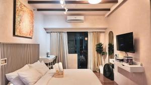 Beach Resort Vibe near NAIA BGC and Makati Azure Positano