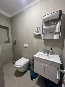 Rei Central Apartment