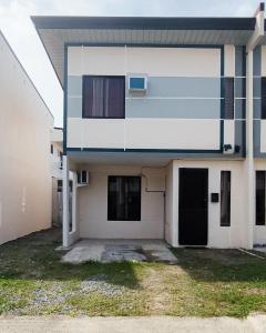 Vista Prime by JZ Homestay 2BR Home Near SM & CSU with Parking, WiFi, Netflix