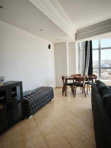 SKY13, Vue mer, balcon et plage à pied