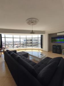 SKY13, Vue mer, balcon et plage à pied