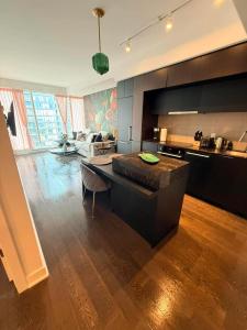 Élégant condo avec vue panoramique au cœur de Montréal