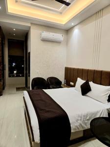 Shri Sangam Hotel