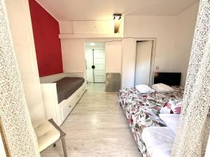 THE Estoril Studio