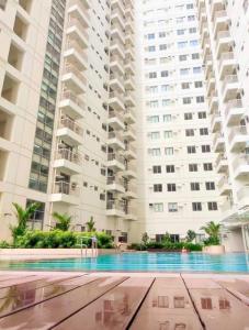 2 BR Fully Furnished Condo- near St Lukes