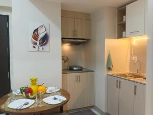 2 BR Fully Furnished Condo- near St Lukes - Asmara