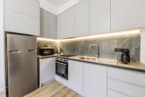 Central Tirana 1BR Apartment Near Main Square by PikHost