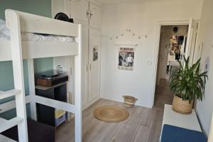 Spacious apartment near Père Lachaise