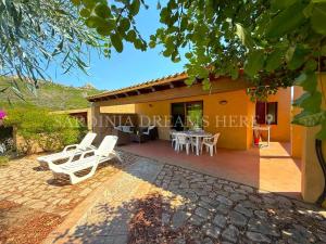 Villa Flavia with pool and private parking