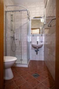 Brezov Kot Apartment