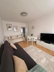 Wawelska Urban Stay Free Parking