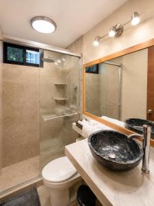 Ocean Breeze Condo 1 block F beach