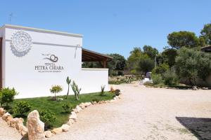 Tenuta Petra Chiara