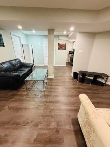 Niagara Luxury 2 Bedroom Basement