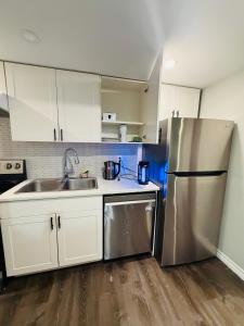 Niagara Luxury 2 Bedroom Basement