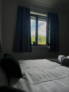 Luxusní apartmán, výhled na náměstí, 10 min k pláži