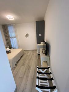 Camelias House