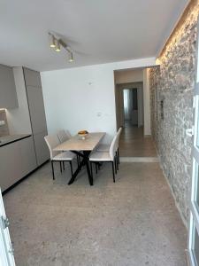 Apartment Dolce by DuBooker