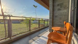 10 Living House