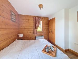 Appartement spacieux avec balcon et parking, proche des pistes - FR-1-344-1250