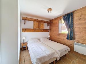 Appartement spacieux avec balcon et parking, proche des pistes - FR-1-344-1250