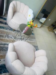 Oyster Cliff Studio Apartment