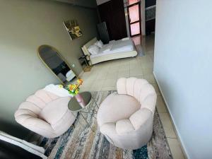 Oyster Cliff Studio Apartment