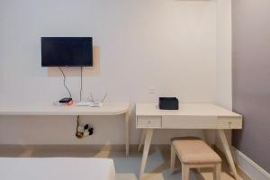 Scenic and Homey Studio Barsa City Apartment By Travelio