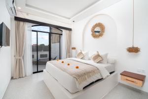 Ayura Villa Legian - Luxury Three Bedroom Private Pool