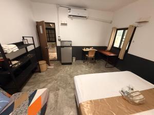 Bird Nest Hostel