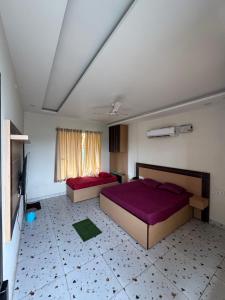 Crystael Hotel