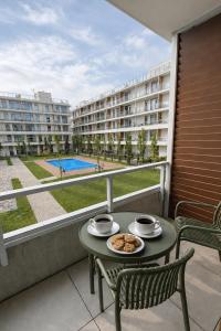 Apartament Lazurowy z basenem by Holiday Park & Apartments, Ku Morzu